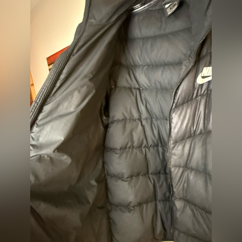 Nike Men's Black Puffer Jacket - Picture 5 of 13